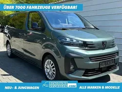 Kapari grün metallic Neu 2025 Peugeot Traveller Business-Line Van / Kleinbus | 47.390 € (Fairer Preis)