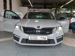 Steelgrau Gebraucht 2018 Skoda Octavia RS Kombi | 23.890 € (Teuer)
