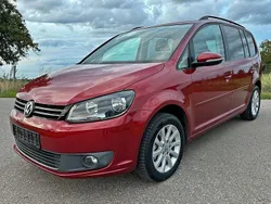Rot Gebraucht 2011 VW Touran Van / Kleinbus | 7.700 € (Fairer Preis)