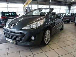 Grau Gebraucht 2013 Peugeot 207 CC Allure Cabrio | 5.480 € (Fairer Preis)