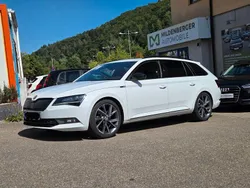 Weiß Gebraucht 2019 Skoda Superb SportLine Kombi | 17.890 € (Fairer Preis)
