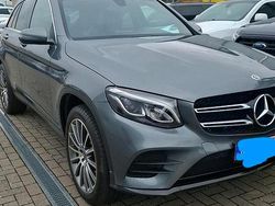 Grau Gebraucht 2019 Mercedes GLC300 AMG line SUV | 35.500 € (Fairer Preis)