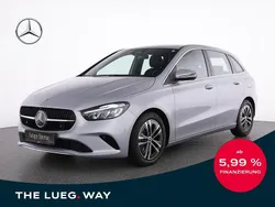 Metalliclack hightechsilber Gebraucht 2024 Mercedes B180 Progressive Van / Kleinbus | 30.285 € (Superpreis)