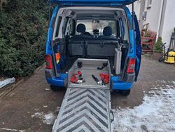 Blau Gebraucht 2004 Citroën Berlingo Van / Kleinbus | 5.900 €