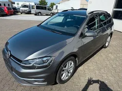 Grau Gebraucht 2018 VW Golf VII Highline Kombi | 9.999 € (Fairer Preis)
