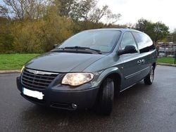 Grau Gebraucht 2005 Chrysler Grand Voyager Van / Kleinbus | 1.300 € (Fairer Preis)