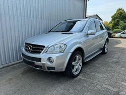 Silber Gebraucht 2006 Mercedes ML63 AMG AMG SUV | 27.245 € (Etwas zu teuer)
