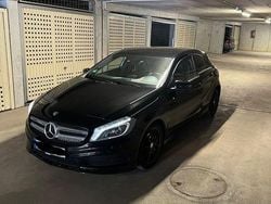 Schwarz Gebraucht 2013 Mercedes A180 AMG line Limousine | 10.199 € (Etwas zu teuer)