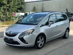 Silber Gebraucht 2012 Opel Zafira Tourer Edition Van / Kleinbus | 3.990 € (Fairer Preis)