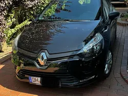 Schwarz Gebraucht 2018 Renault Clio IV Kleinwagen | 8.900 €