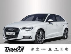 Weiß Gebraucht 2020 Audi A3 Sportback e-tron S-Line Limousine | 21.389 € (Superpreis)
