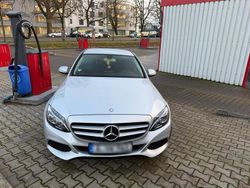 Silber Gebraucht 2015 Mercedes C180 Limousine | 15.000 €