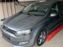 Grau Gebraucht 2011 VW Polo Kleinwagen | 4.950 € (Fairer Preis)