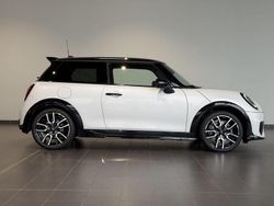 Weiß Gebraucht 2025 Mini John Cooper Works Kleinwagen | 34.990 € (Fairer Preis)