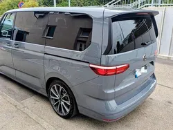Grau Gebraucht 2024 VW T7 Life Van | 48.780 € (Guter Preis)