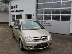 Silber Gebraucht 2008 Opel Meriva Edition Van / Kleinbus | 2.000 € (Fairer Preis)