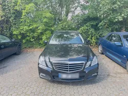 Schwarz Gebraucht 2010 Mercedes E250 Limousine | 8.700 € (Guter Preis)