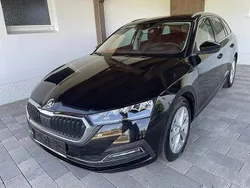 Schwarz Gebraucht 2022 Skoda Octavia Style Kombi | 18.000 €