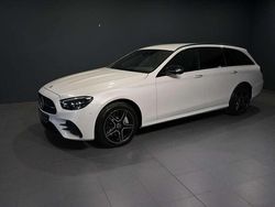 Manufaktur diamantweiß bright Gebraucht 2022 Mercedes E300 AMG Kombi | 36.400 € (Fairer Preis)