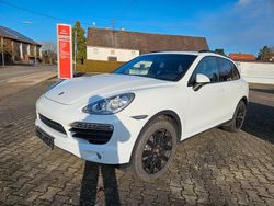 Weiß Gebraucht 2012 Porsche Cayenne SUV | 25.900 € (Fairer Preis)