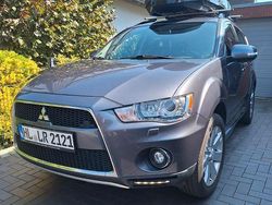 Grau Gebraucht 2010 Mitsubishi Outlander Edition SUV | 9.000 € (Teuer)