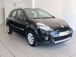 Sternenschwarz Gebraucht 2012 Renault Clio GrandTour Kombi | 5.490 € (Fairer Preis)