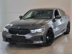 Grau Gebraucht 2019 BMW 330 Luxury Line Limousine | 25.500 € (Superpreis)