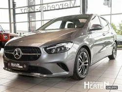 Lack mountaingrau Gebraucht 2024 Mercedes B180 Advanced Van / Kleinbus | 31.900 € (Fairer Preis)