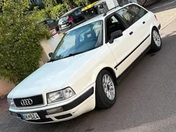 Weiß Gebraucht 1995 Audi 80 Basis Kombi | 2.000 €