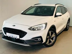 Weiß Gebraucht 2022 Ford Focus Active X Limousine | 13.600 € (Teuer)