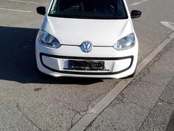 Weiß Gebraucht 2014 VW up! Cup Kleinwagen | 6.200 € (Etwas zu teuer)