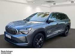 Graphitegrau metallic Gebraucht 2025 Skoda Kodiaq Selection SUV | 53.990 € (Teuer)