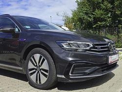 Grau Gebraucht 2021 VW Passat GTE Kombi | 21.490 € (Fairer Preis)