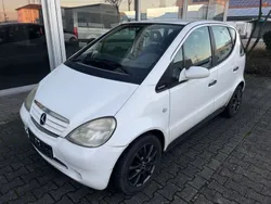 Weiß Gebraucht 1999 Mercedes A170 Elegance Limousine | 1.000 €