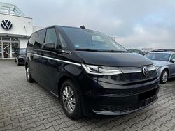Deep black perleffekt Gebraucht 2024 VW Multivan Style Van | 49.490 € (Fairer Preis)
