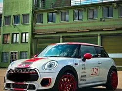 Silber Gebraucht 2018 Mini John Cooper Works Kleinwagen | 23.999 € (Fairer Preis)
