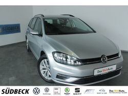 Reflexsilber (metallic) Gebraucht 2017 VW Golf VII Comfortline Kombi | 18.399 € (Etwas zu teuer)