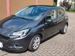 Grau Gebraucht 2017 Opel Corsa Color Edition Kleinwagen | 9.900 € (Fairer Preis)
