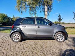 Grau Gebraucht 2016 Smart ForFour Passion Kleinwagen | 6.400 € (Fairer Preis)