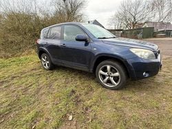 Blau Gebraucht 2008 Toyota RAV4 SUV | 2.250 € (Fairer Preis)