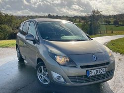 Gold Gebraucht 2011 Renault Scénic III Van / Kleinbus | 3.200 € (Superpreis)
