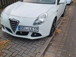 Weiß Gebraucht 2011 Alfa Romeo Giulietta Kleinwagen | 6.200 € (Guter Preis)