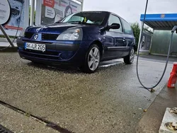 Blau Gebraucht 2006 Renault Clio II Kleinwagen | 1.100 € (Fairer Preis)