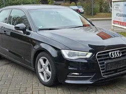 Schwarz Gebraucht 2016 Audi A3 Sport Limousine | 10.900 € (Superpreis)