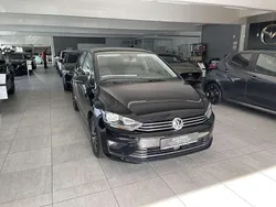 Deep black perleffekt Gebraucht 2016 VW Golf Sportsvan Allstar Van / Kleinbus | 14.990 € (Fairer Preis)