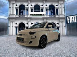 Weiß Gebraucht 2022 Fiat 500e La Prima Kleinwagen | 22.990 € (Etwas zu teuer)