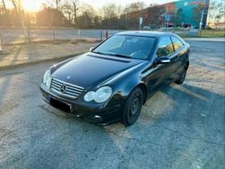 Schwarz Gebraucht 2007 Mercedes C180 Avantgarde Coupé | 3.500 € (Guter Preis)
