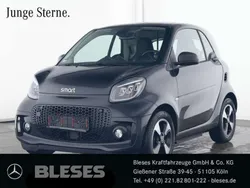 Bodypanels in black Gebraucht 2024 Smart ForTwo Electric Drive Exclusive Coupé | 17.950 € (Etwas zu teuer)
