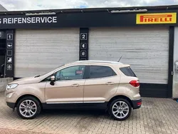 Beige Gebraucht 2018 Ford Ecosport Titanium SUV | 12.990 € (Fairer Preis)