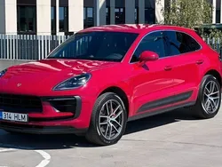 Rot Gebraucht 2023 Porsche Macan S SUV | 64.990 €